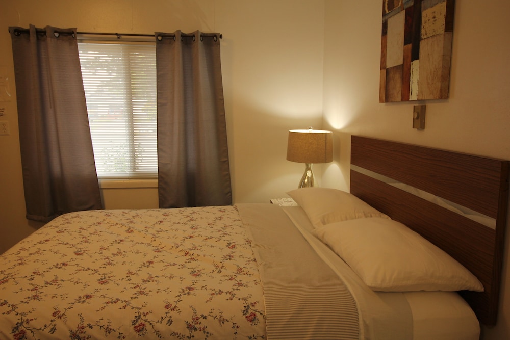 Mariner's Cove Inn - photo 36