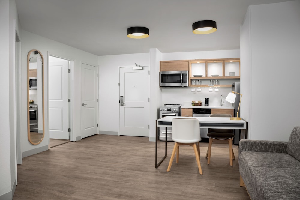 TownePlace Suites by Marriott Birmingham South - photo 21