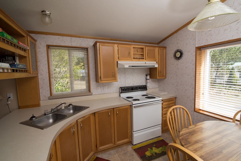 Whalers Rest RV & Camping Resort - photo 34
