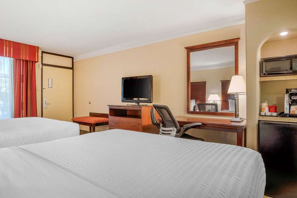 Clarion Inn and Conference Center - photo 23