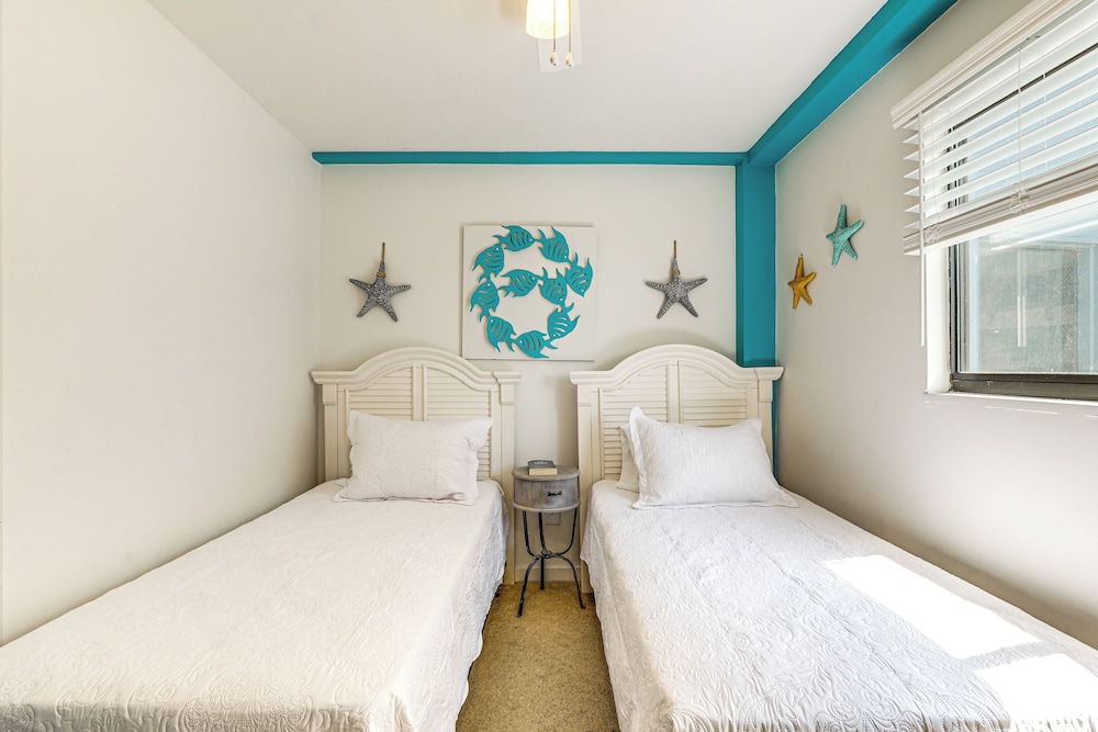 Lovely Resort Studio w Balcony & Ocean Views - photo 13