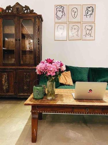 Matisse apartment in old Tbilisi