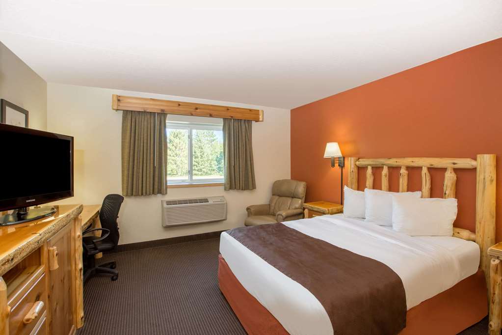 AmericInn by Wyndham Pequot Lakes - photo 17