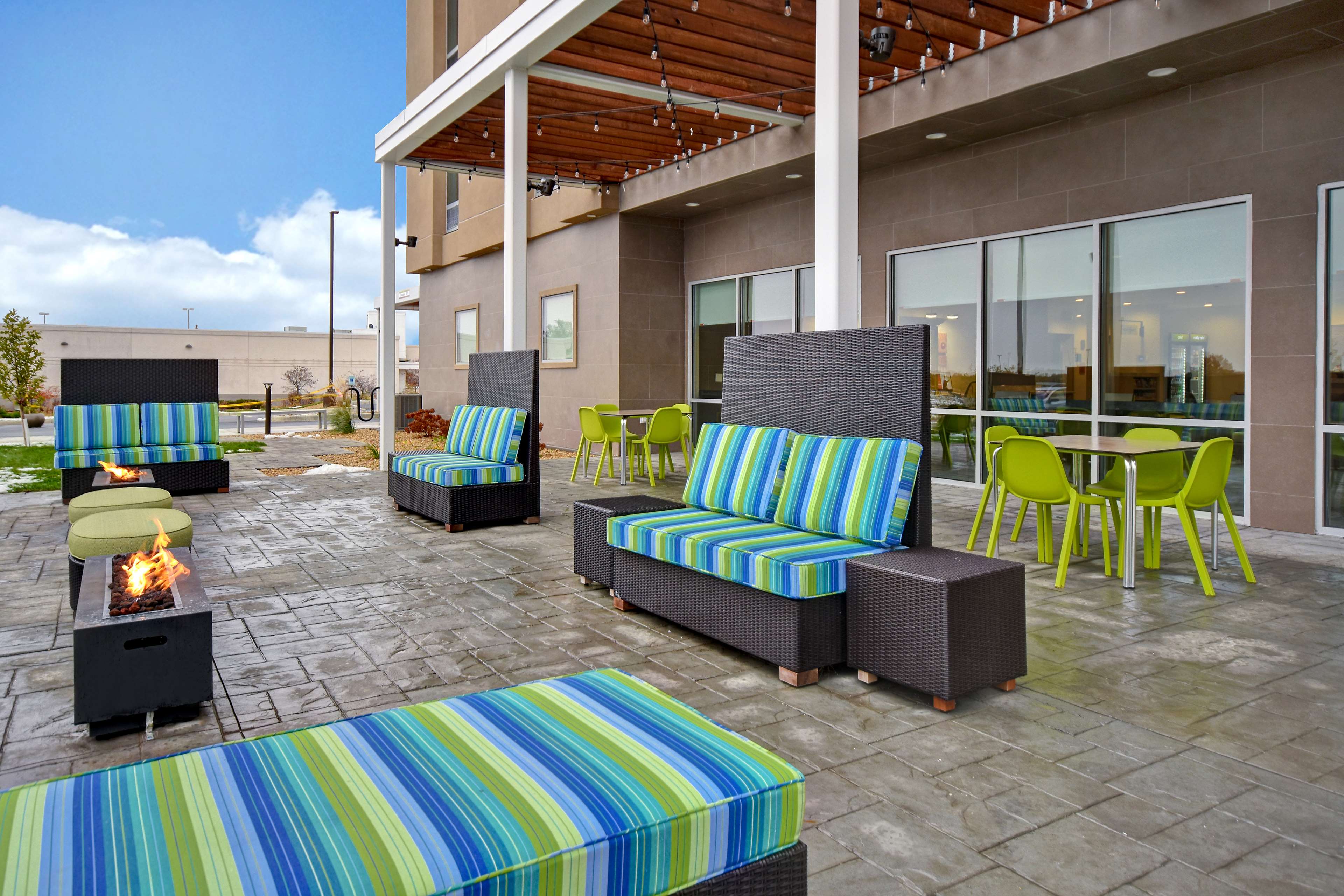 Home2 Suites by Hilton Eau Claire South - photo 8
