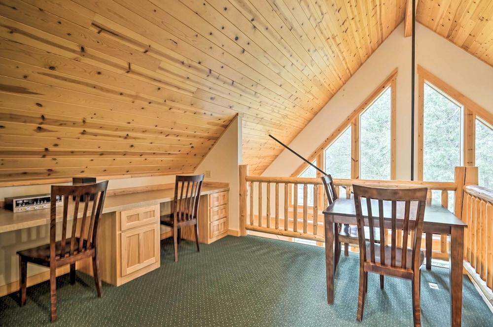 Chalet at Running Y Resort with Wraparound Deck - photo 23