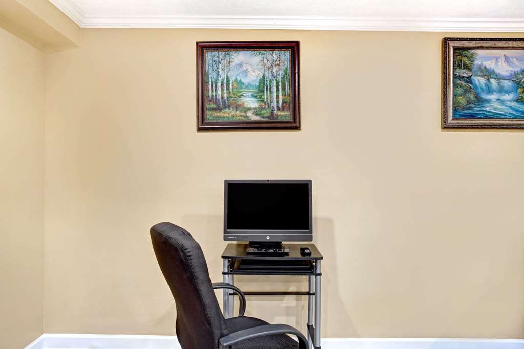 Super 8 by Wyndham Whites Creek Nashville NW Area - photo 28