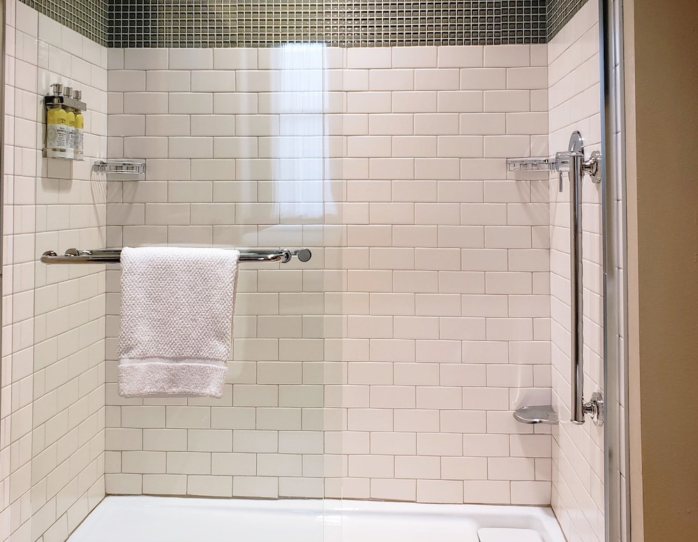 Staybridge Suites Baltimore Inner Harbor by IHG - photo 84