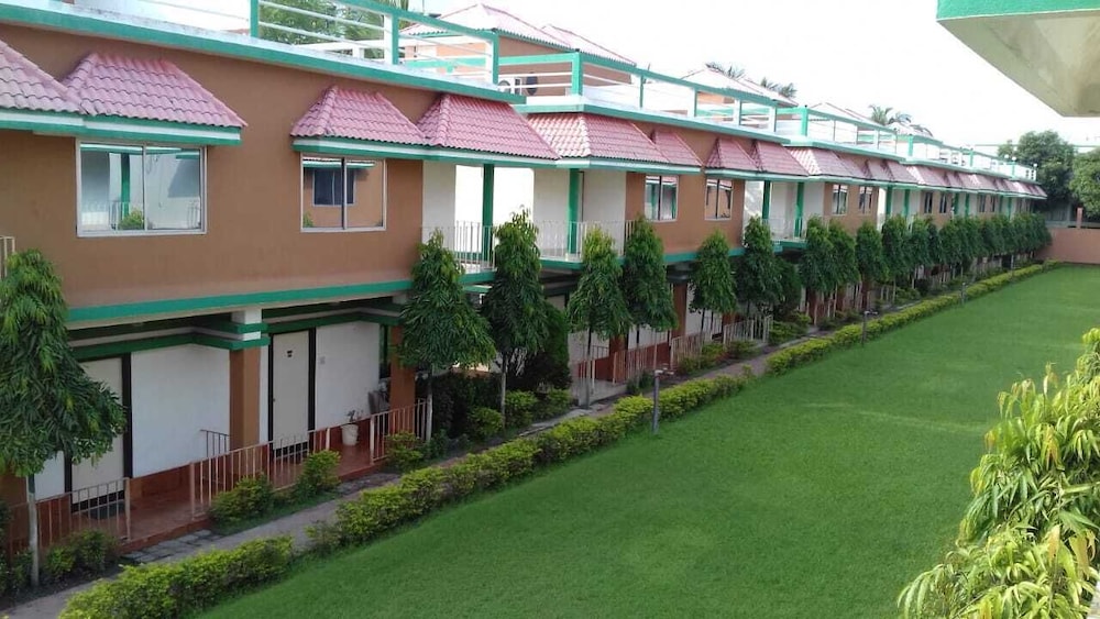 Hotel Sea Bird International — hotel in Diamond Harbour