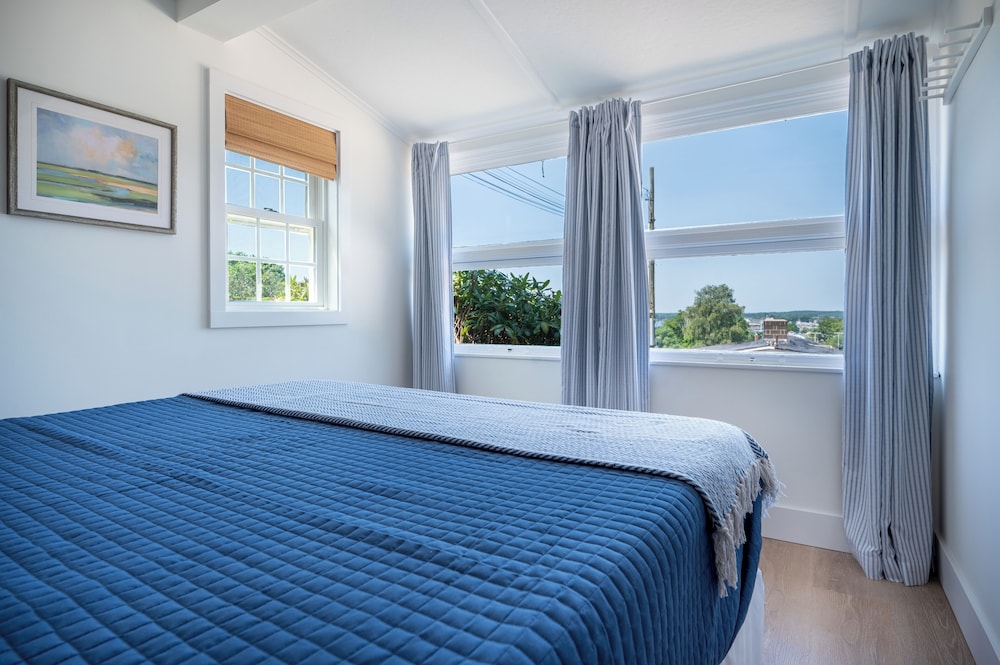Marina Bay Cottages - photo 7