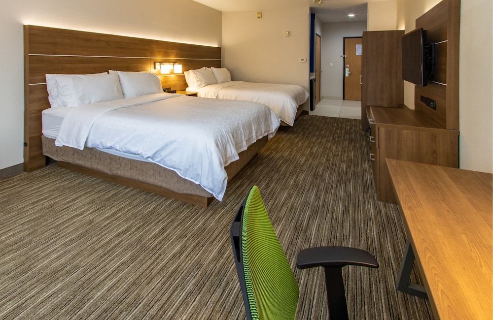 Holiday Inn Express Hotel & Suites Roseville Galleria Area by IHG - photo 20