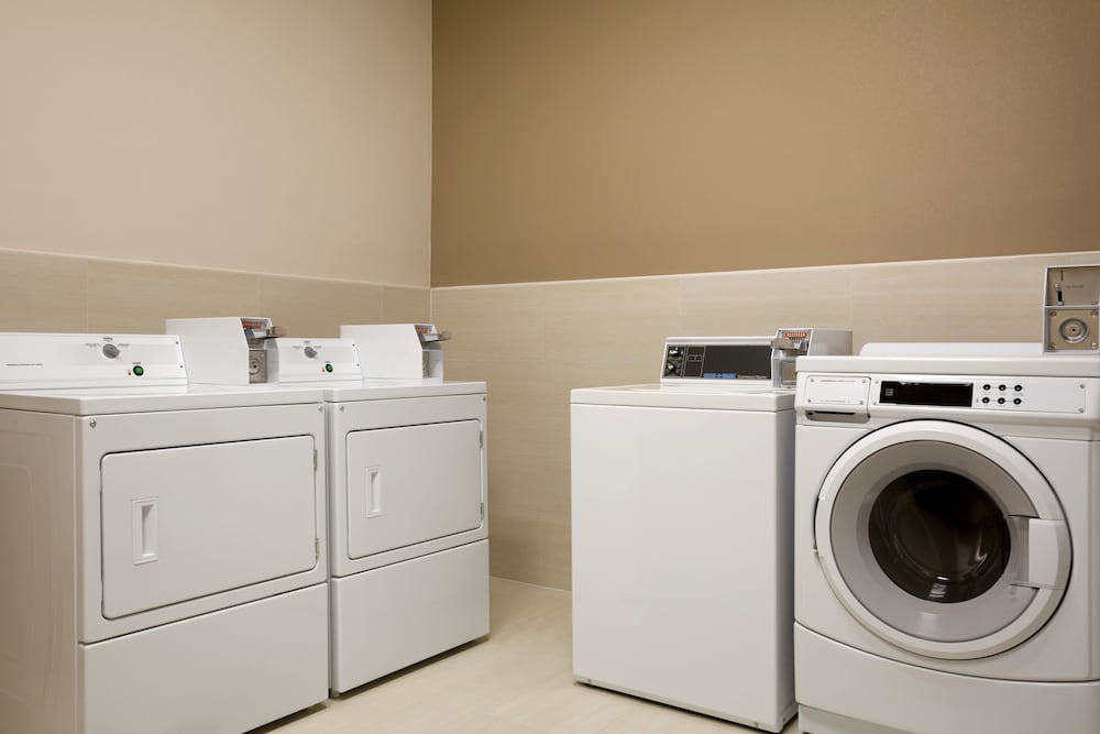 Holiday Inn Express & Suites McAllen Medical Center Area by IHG - photo 18