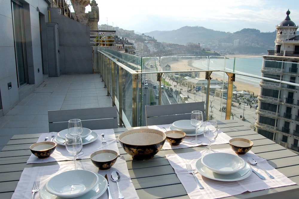 Niza La Concha IB. Apartments — 4-Star Luxury Hotel in San Sebastian, Spain