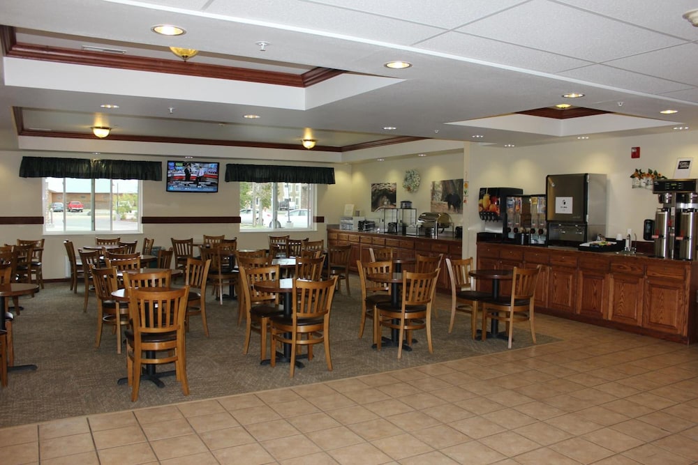Yellowstone Lodge - photo 22