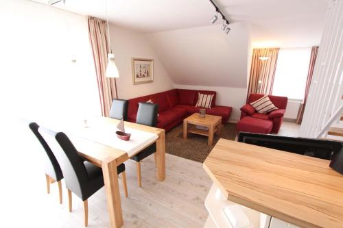 Haus Heckenrose Whg 1 OG — 4-Star Luxury Hotel in Kellenhusen, Germany