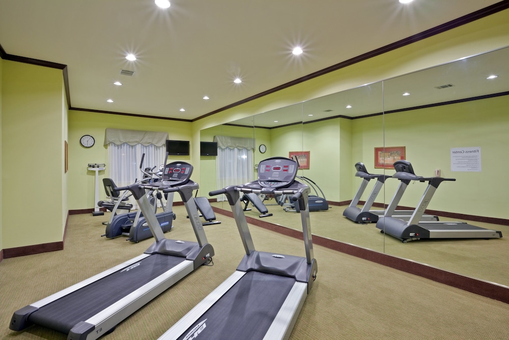 Holiday Inn Express Hotel & Suites Dumas by IHG - photo 31