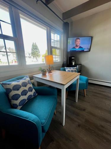 Claddagh Motel & Suites - photo 30