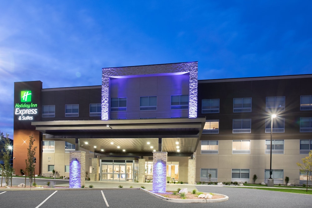 Holiday Inn Express & Suites Ely by IHG - photo 40