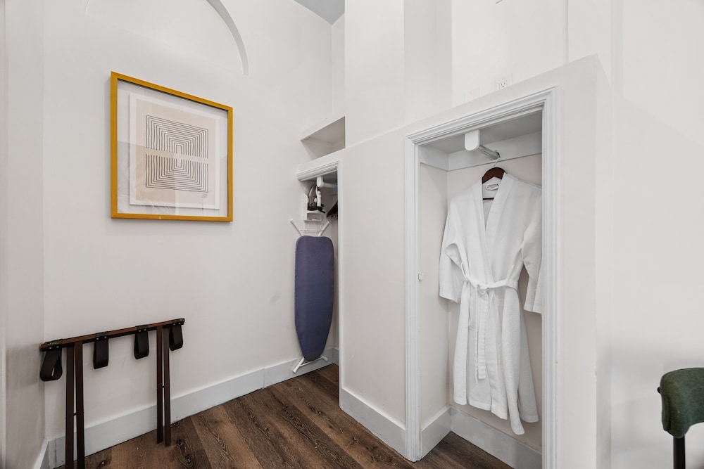 Nob Hill Hotel - photo 48