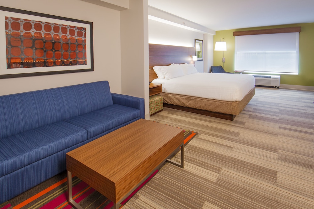 Holiday Inn Express Gatlinburg Downtown by IHG - photo 13