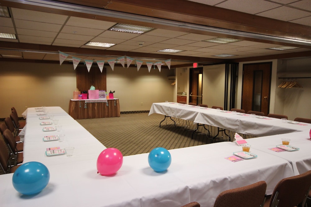 Garner Hotel Butte by IHG - photo 51