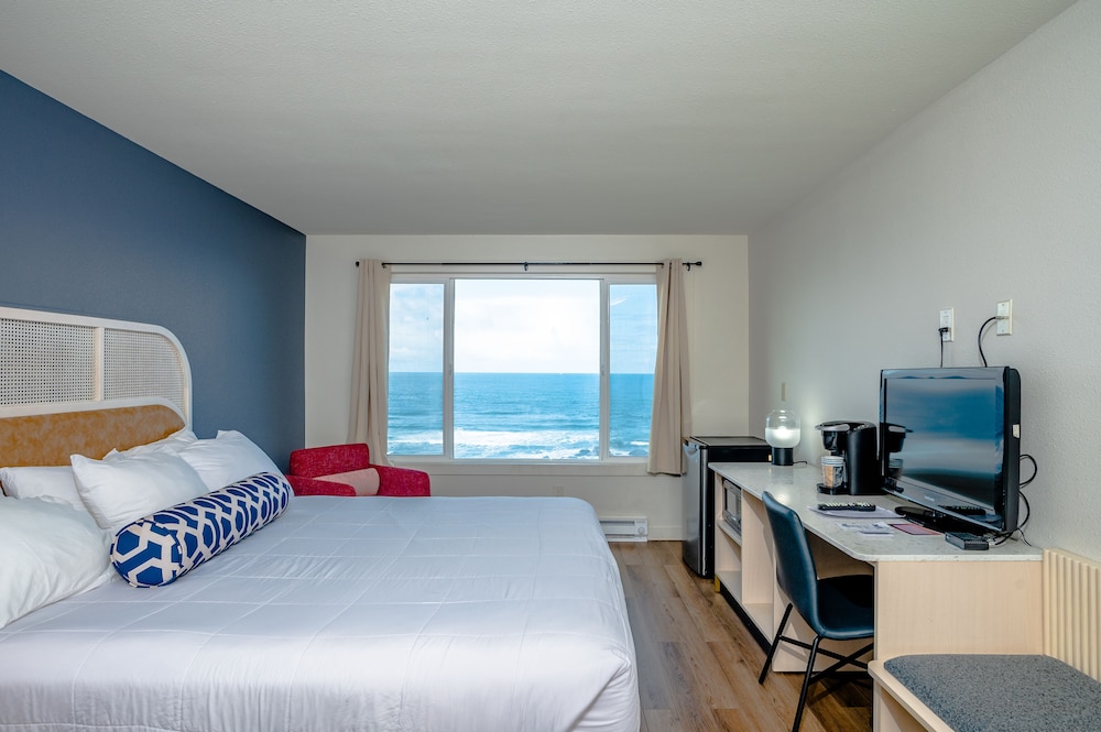 Seagull Beachfront Inn - photo 27