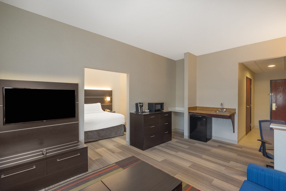 Holiday Inn Express Bloomsburg by IHG - photo 11