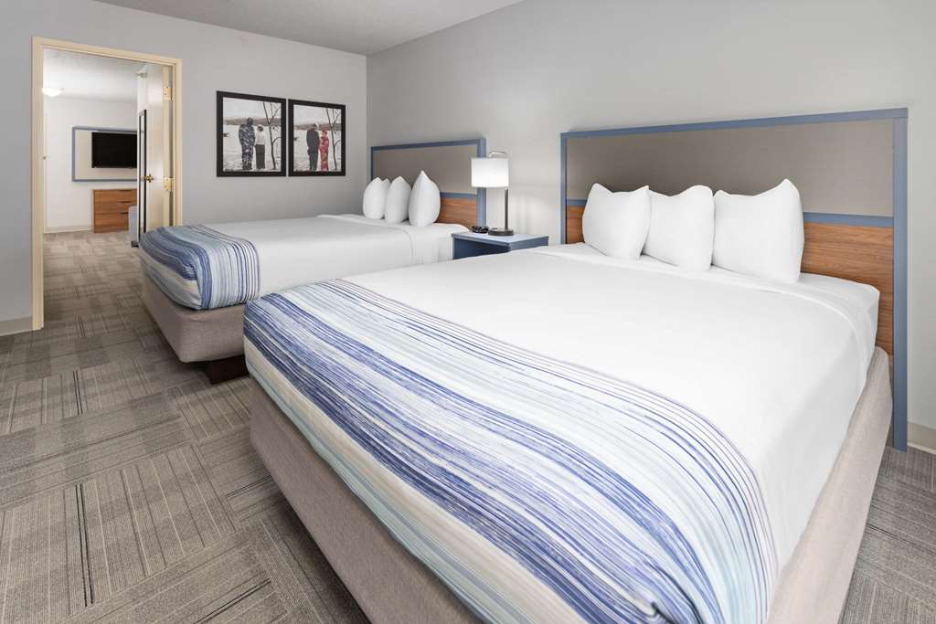 AmericInn by Wyndham Iron Mountain - photo 36