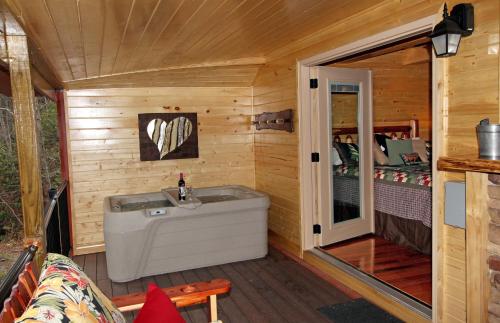 Lovin' Inn - photo 16