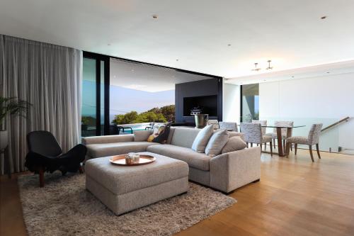 Paradise in Camps Bay Luxury Villa with Pool and Views — 4-Star Luxury Hotel in Cape Town, South Africa