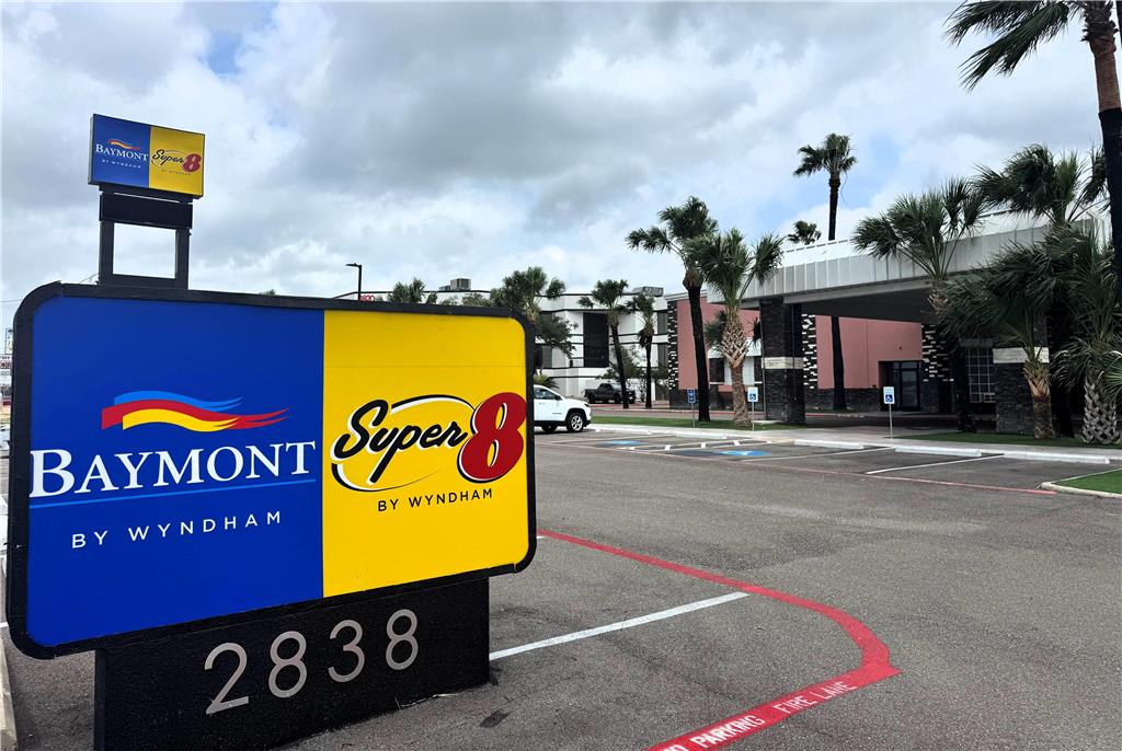 Baymont by Wyndham Corpus Christi Airport in Corpus Christi, United States