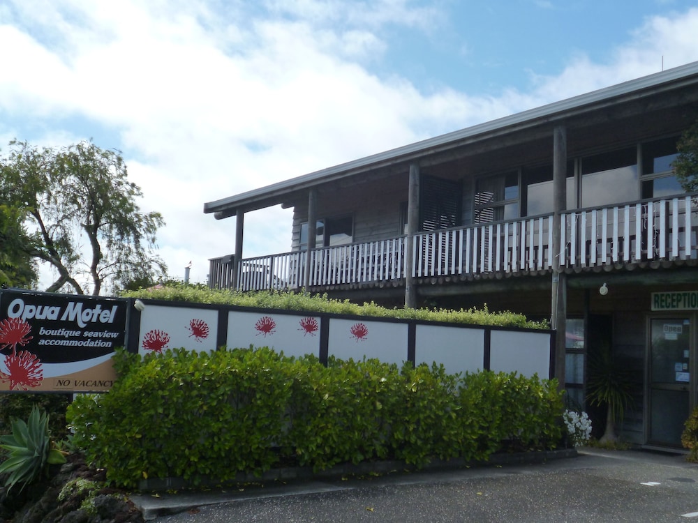 Opua Boutique Seaview Motel in Paihia, New Zealand