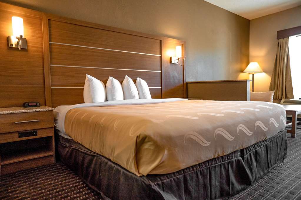 Quality Inn & Suites near Six Flags Austell - photo 14