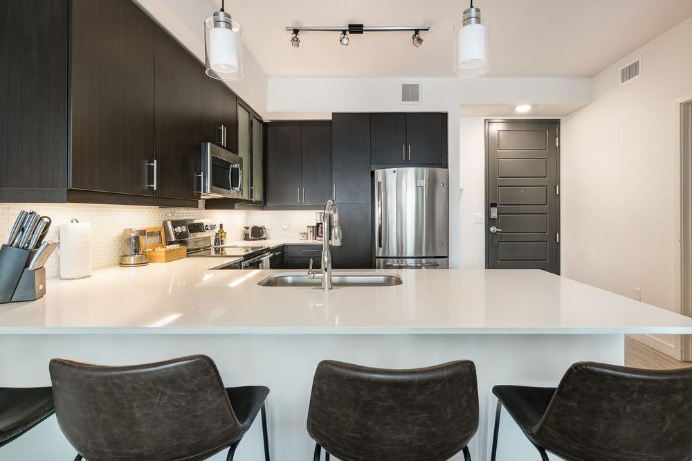 Locale Rainey Street - photo 16