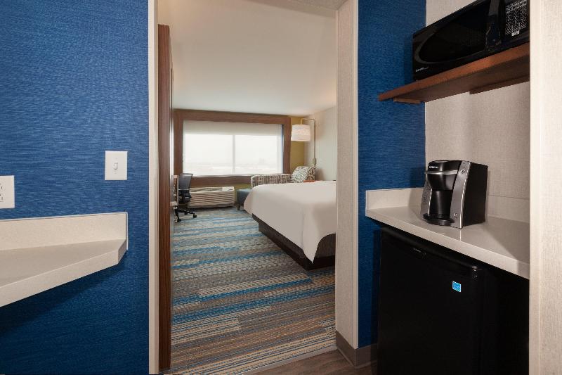 Holiday Inn Express & Suites Brunswick Harpers Ferry Area by IHG - photo 43