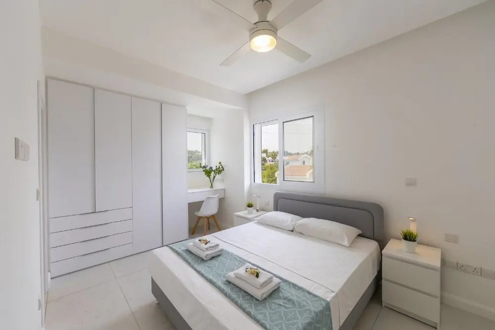 Sunset Family Villa w heated pool 1Min Walk to Beach