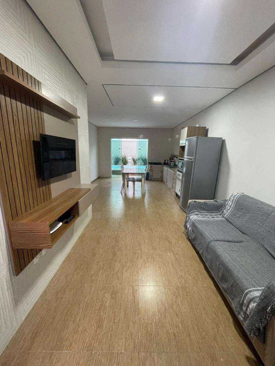Triplex Com Salão De Festas À 1.3 Km Da Praia