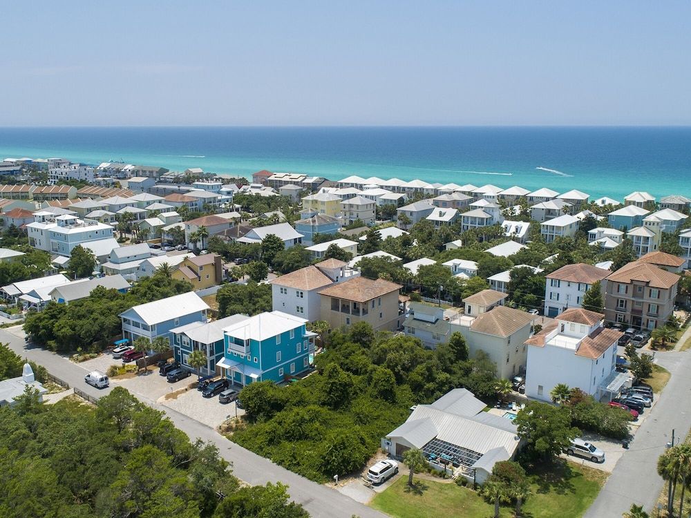 Third Day - carbon neutral hotel in Miramar Beach