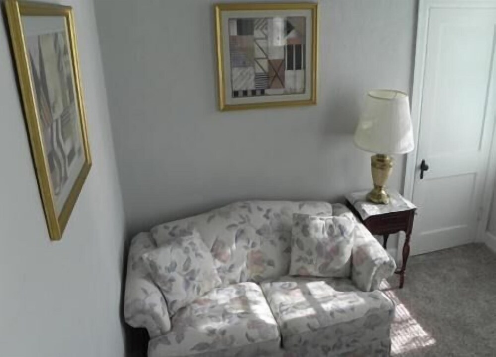 La Plaza Inn - photo 44