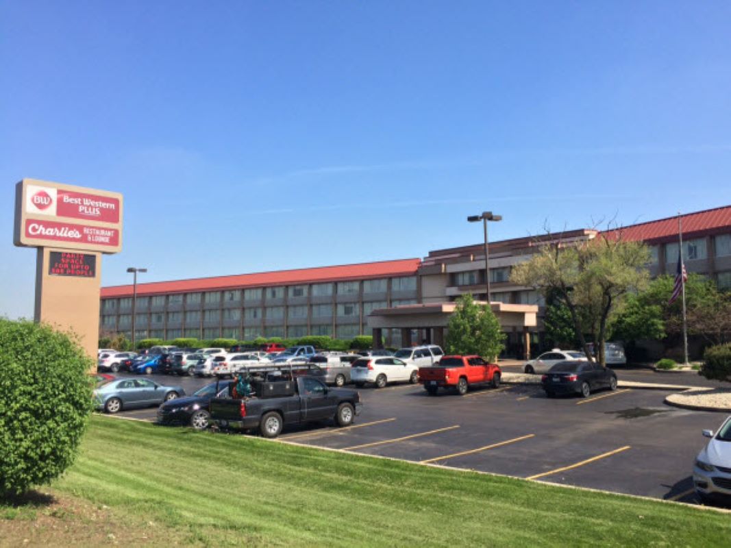 Best Western Plus Chicago Hillside - photo 31