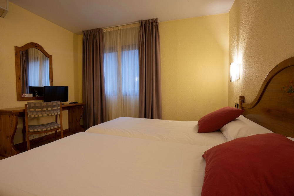 Hotel St. Gothard — Arinsal — photo 5