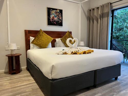 Platinum Peak Luxury Apartment Victoria Falls — 4-Star Luxury Hotel in Victoria Falls, Zimbabwe