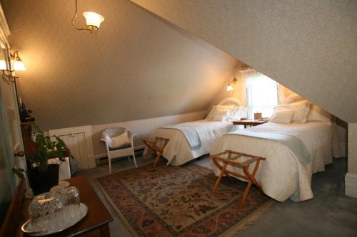 Old Consulate Inn - photo 3