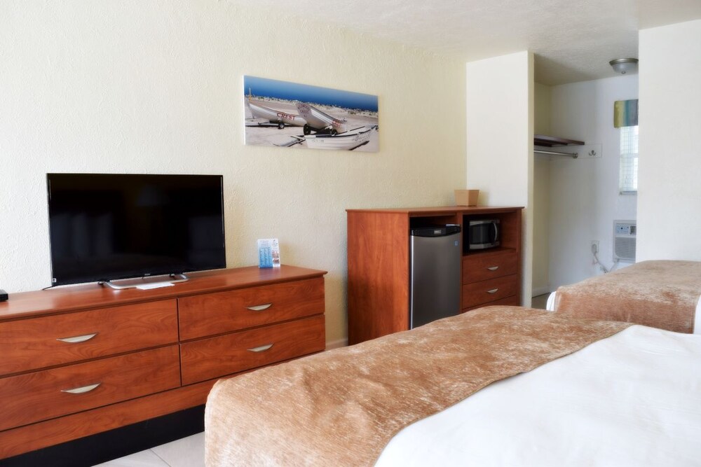 The Blue Marlin Resort - photo 8