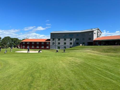 Ombergs Golf Resort — Oedeshoeg