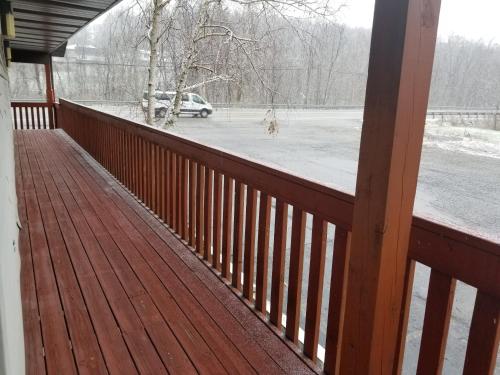 Perry O Inn & Suites - photo 20