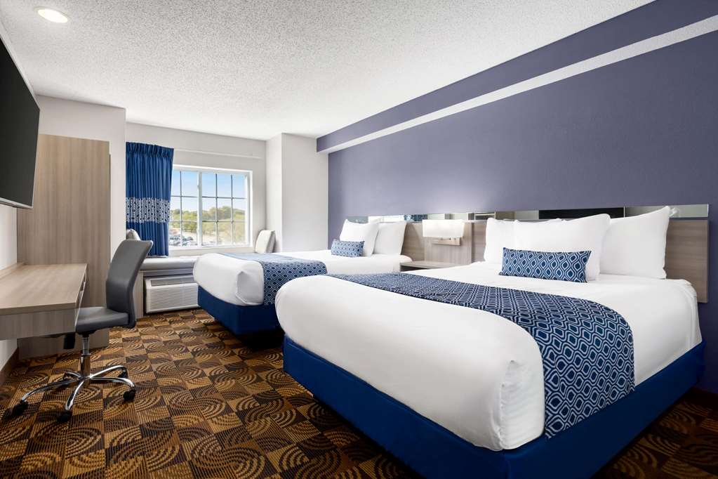 Microtel Inn & Suites by Wyndham Lincoln - photo 20