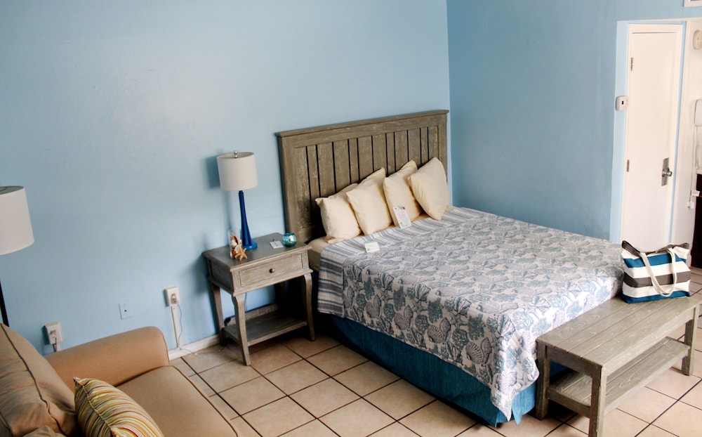 The Bay Inn at Lani Kai - photo 10