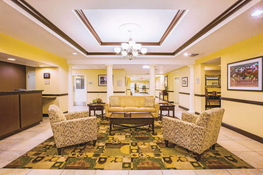 La Quinta Inn & Suites by Wyndham Lexington South Hamburg - photo 8