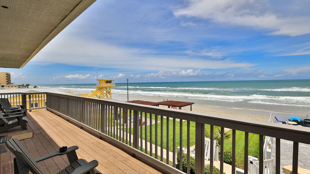 Driftwood Beach Motel - photo 81
