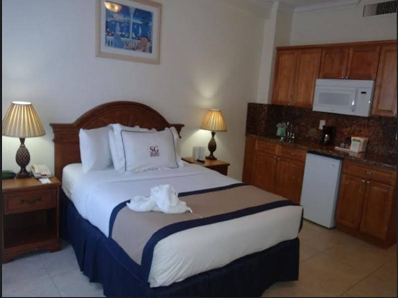 The Hollywood Beach Resort by RevMBE Consulting - photo 37